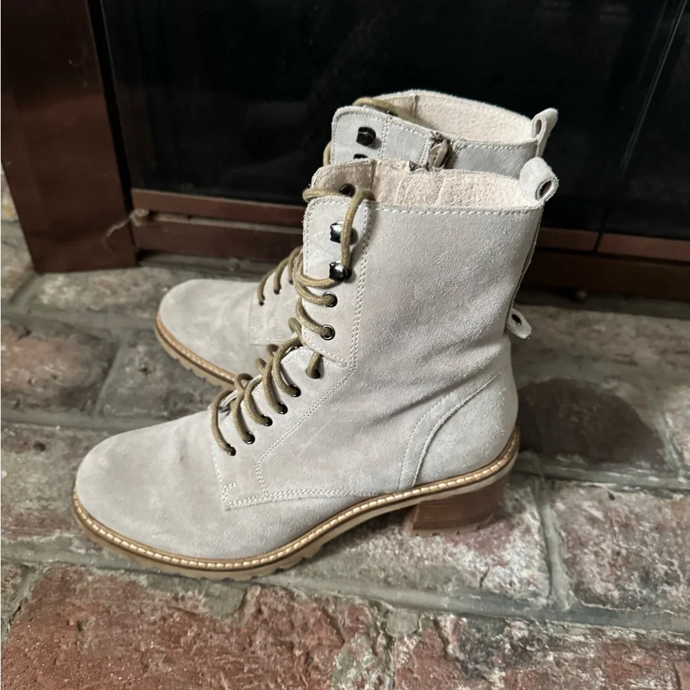 Seychelles Irresistible Lace-Up Boots - Sand - Picture 4 of 7